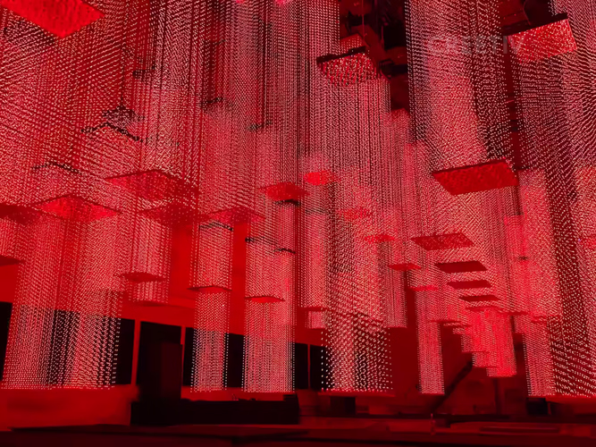 Dragon 3D Display creating matrix world with millions of pixels