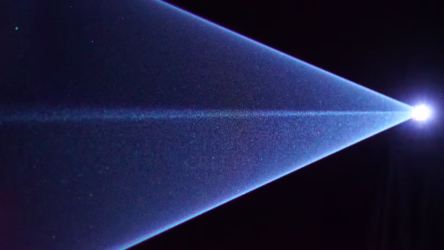 Mini RGB laser starts a small event in seconds