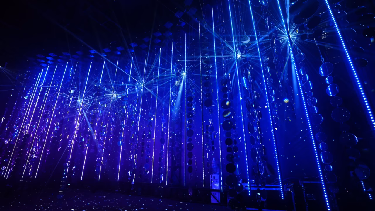 Getshow's 2026 lighting installation, S Mirror (3)